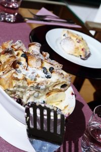 palatschinken-streetfood-austria-blog-topfen-heidelbeere